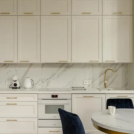 Rentplanet - Jana Pawla Ii Appartement *
